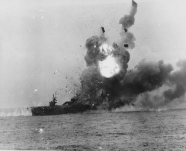 ​太平洋深处发现美国“圣罗”号护航航母 二战时期日本神风特攻队击沉的第一艘军