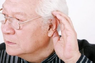 ​老年人保护耳朵的方法 让耳聋不在来打扰