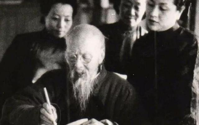 齐白石有多少小妾，有几个妻子 齐白石简介婚姻状况