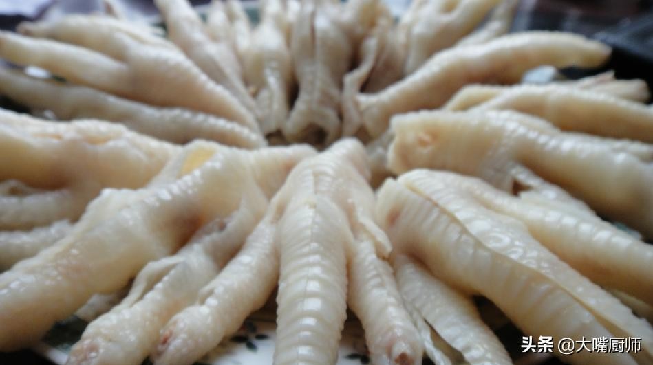 给鸡爪去骨头（鸡爪子怎么样脱骨）