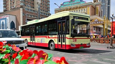 ​停运14年，乌鲁木齐“停靠在八楼的2路汽车”重启，车厢有刀郎的歌词