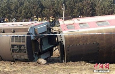 ​K7034 次列车脱轨事件：惊心动魄的旅程与温暖救援
