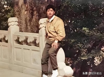 ​刘强东的博爱情怀，从大学时与女友创业做的这些事情就能找到答案