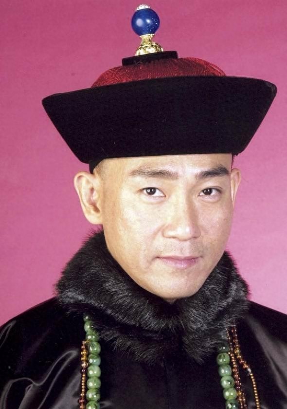 组图：香港男演员林保怡