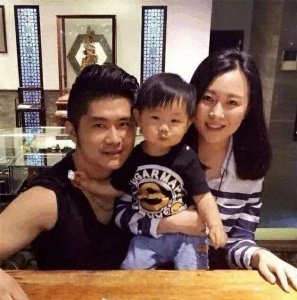 ​潘长江之女潘阳：从乐坛追梦人到豪门贵妇的甜蜜转身？