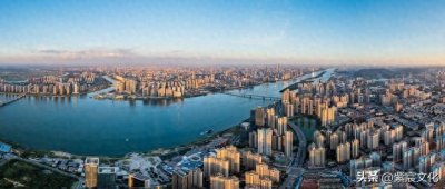 ​长沙房价下跌30%的分析