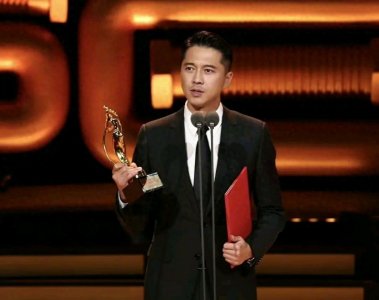 ​王雷被爆片场当戏霸，架空导演，男主黄轩辞演，看看当事人怎么说