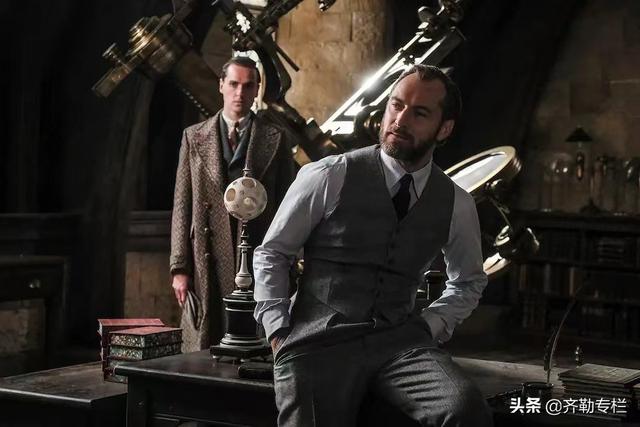 哈利波特第一部的魔法石有什么用(第一部电影魔法石中的6个小细节)(5)