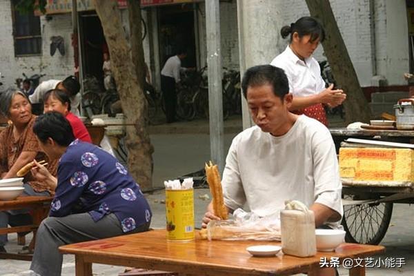 天道电视剧剧情介绍(王志文的《天道》讲的是什么)-