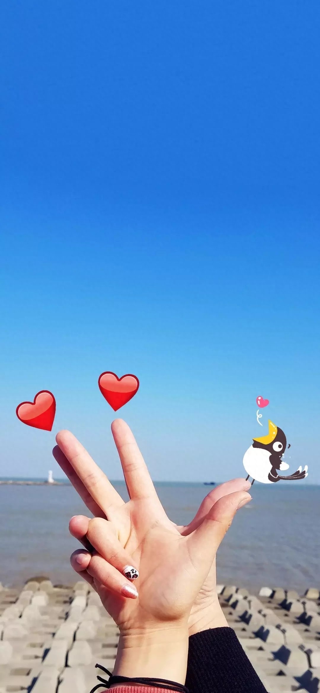 19张超超超甜的爱心手势壁纸，高清全屏手机壁纸