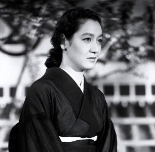 ​1945年，日本投降后，为讨好美国，献上“昭和女神”，她结局如何