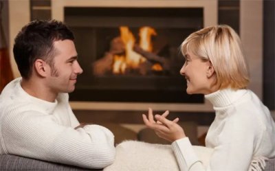 ​女生说自己黑了怎么回答