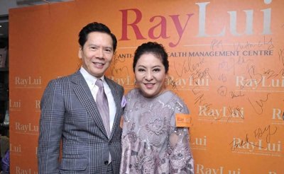 ​向华强：叱咤娱乐圈黑白两道，年收入1300亿