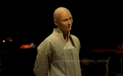 ​原来“古一法师”年轻时的容貌也惊为天人