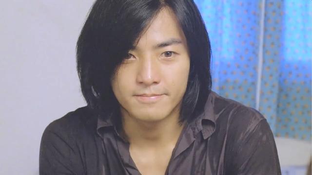 关之琳早期镜头（用乒乓球来调侃当年的关之琳事件）(16)