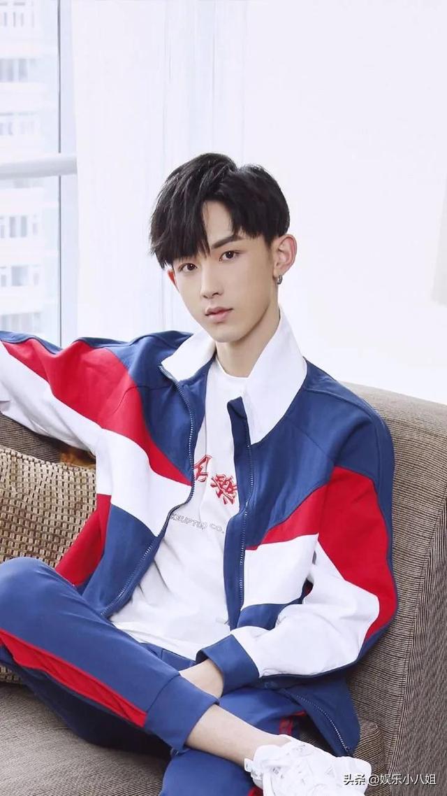 盘点最近最受欢迎的男明星前十名（即将爆火的五位男明星）(8)