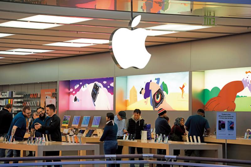 苹果削成本 延期发花红