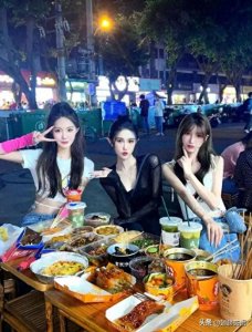 ​quantities of和amounts of的两个用法