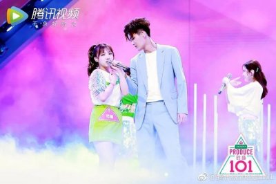 ​华谊兄弟时尚之夜：小哥哥们这么鲜，但男神女神们也没有要认输啊