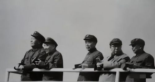 陈伯达简历-第1张图片-