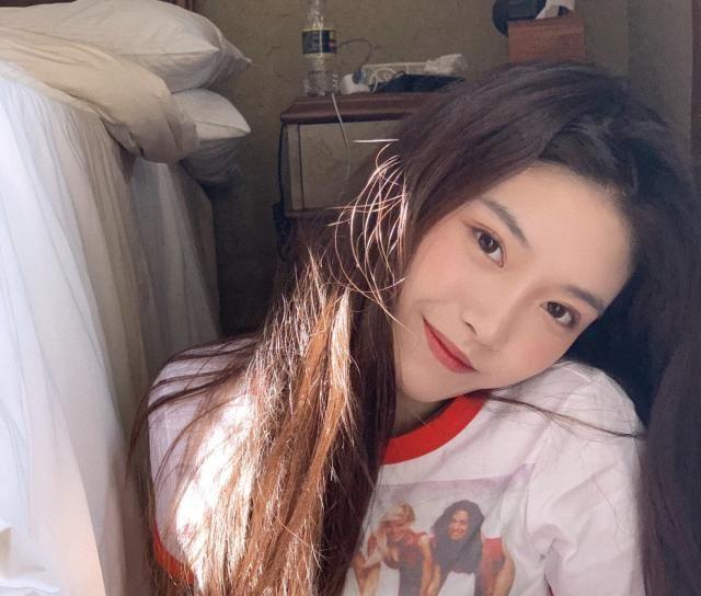 阿沁单方面宣布分手，男友出轨闺蜜，曾多次发动态暗示想要自由