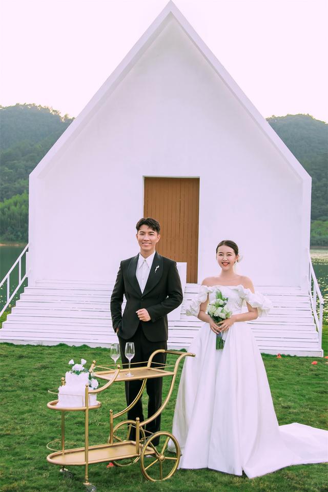 杭州出名婚纱摄影店（杭州旅拍婚纱摄影前十名工作室口碑推荐）(6)