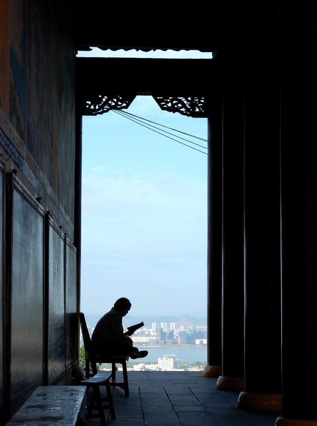 禅怎么读,马王堆汉墓出土的丝衣一素纱禅衣的禅字怎么读?图4