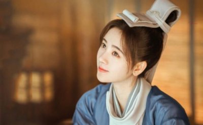 ​漂亮书生小说，漂亮书生顾小曼和谁？