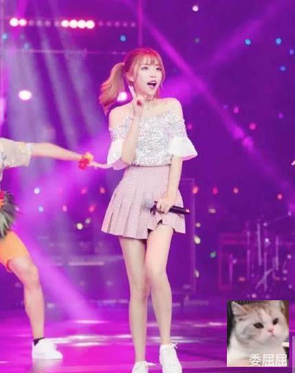 周淑怡520晒“神秘男友”，看清真实身份后，网友：羡慕了！