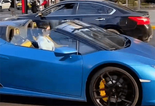 孙俪邓超总资产(孙俪邓超什么时候在一起的)