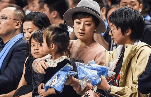 孙俪邓超总资产(孙俪邓超什么时候在一起的)