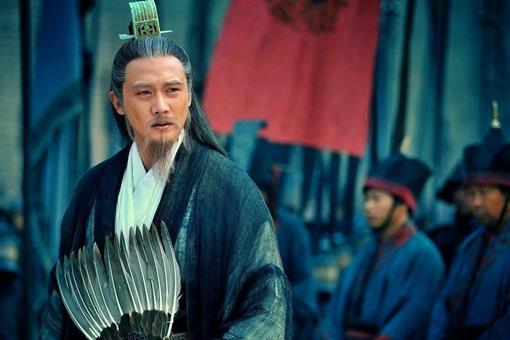 借东风的人是周瑜还是诸葛亮?