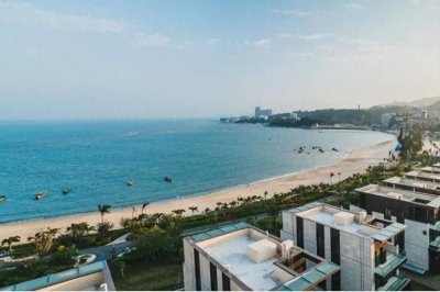 ​房间内诡异绿光让国安抓到间谍，美前高官回忆被华围剿，直呼可怕