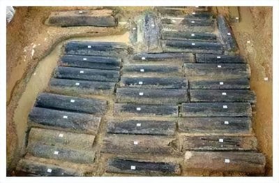 ​江西惊现东周墓，神秘墓主毒杀46名少女陪葬，专家开棺被惊呆