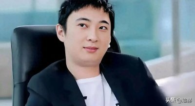 ​怼明星、呛网友、批家人，王思聪怼人背后藏着啥？