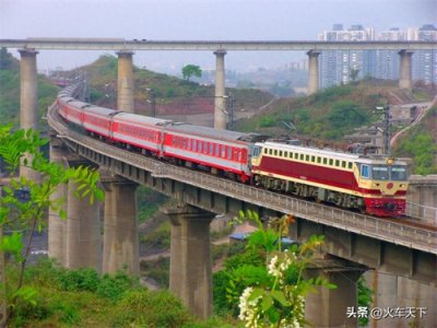 ​西安与重庆之间铁路列车耗时，从30多个小时到以后3小时