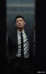 ​一年骂一首，骂完人就走，“西装暴徒”到底凭什么能够站稳说唱圈