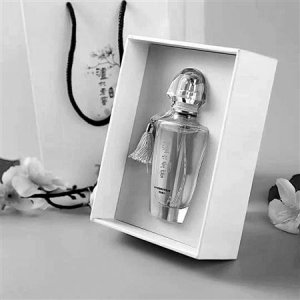 ​泸州老窖跨界玩香水，有淡淡的花香