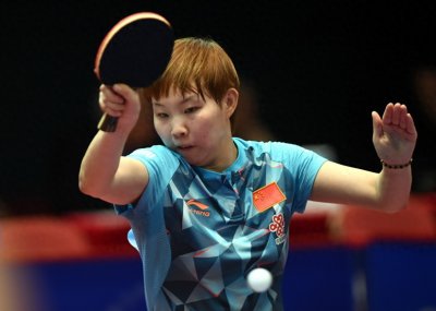 ​大气善良的朱雨玲！曾扶着伊藤美诚登上领奖台，疾病让她前景堪忧