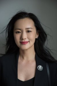 ​影后咏梅：与栾树相伴近30年，被宠成公主，52岁还没有孩子