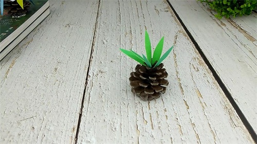松果还能这样玩，3分钟diy制作漂亮逼真的菠萝！简单易学手工教程