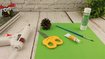 ​松果还能这样玩，3分钟diy制作漂亮逼真的菠萝！简单易学手工教程