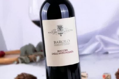 ​葡萄泡红酒里放什么？葡萄酒泡水了还能喝吗