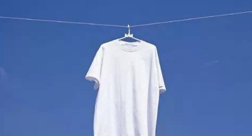 用84漂白衣服步骤,84消毒液洗白鞋的用法图4