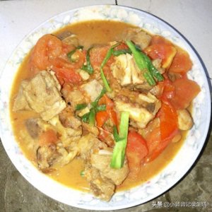 ​一道经典家常版的《番茄排骨》做法，香味浓郁，老少皆宜非常下饭