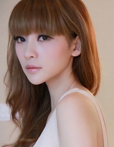 ​柳岩（演员、歌手、主持人）