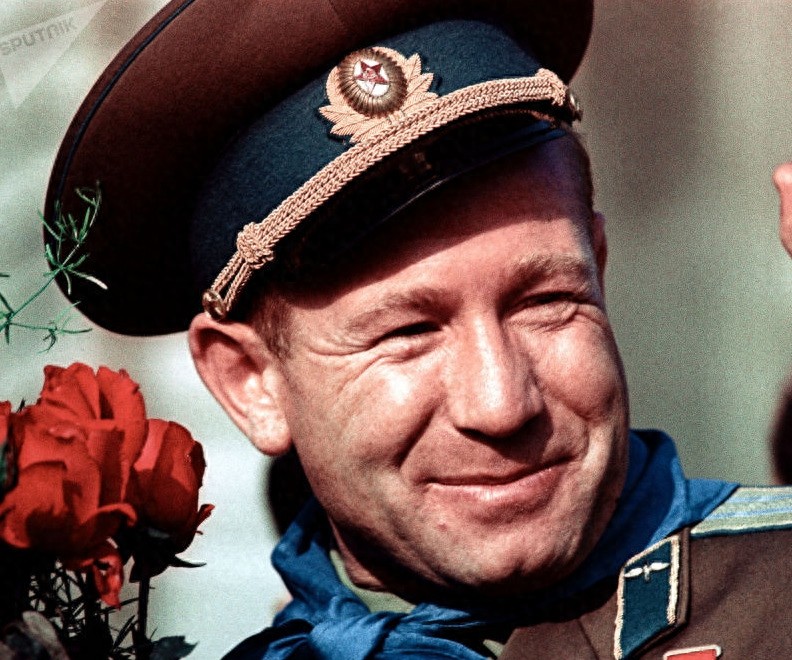 组图：“太空行走第一人”阿列克谢·列昂诺夫