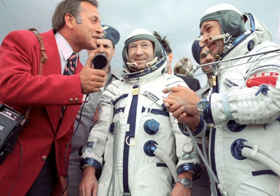 组图：“太空行走第一人”阿列克谢·列昂诺夫