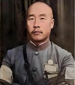 ​韩复榘并非大老粗，丢山东没考虑后果吗？被枪毙也是罪有应得了