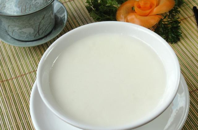 手把手教你做双皮奶，方法简单易上手，自己做不比外面口味差